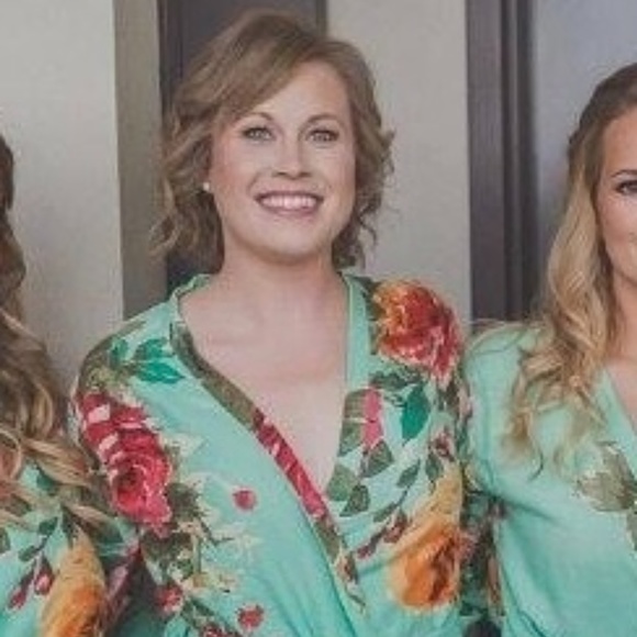 Floral Bridesmaid Robe - Size L - Picture 2 of 4